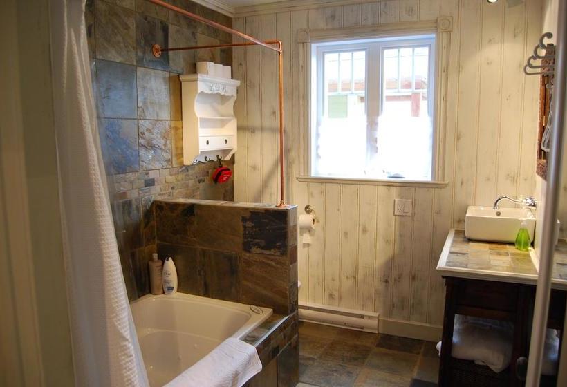 Bed and Breakfast Le Gite Du Huart | Quebec | Quebec | Canada 16