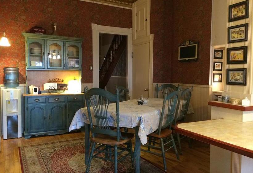 Bed and Breakfast La Victorienne Urbaine | Quebec | Quebec | Canada 17