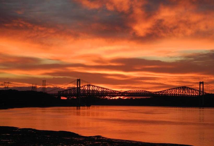 Bed and Breakfast Au Bord Du Fleuve / Near The River