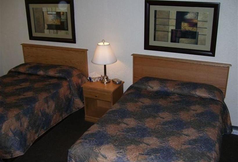 Motel Bcm Inns Fort Mcmurray  Downtown | Fort McMurray | Alberta | Canada 2