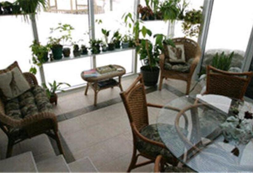 Bed and Breakfast Gîte Au Rêve Fleuri | Quebec | Quebec | Canada 4