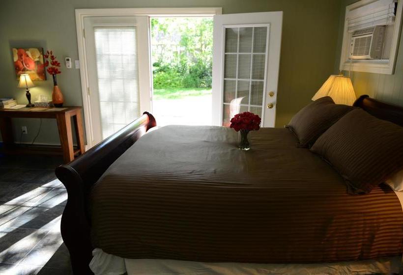 At Robie S End B & B | Halifax | Nova Scotia | Kanada 12