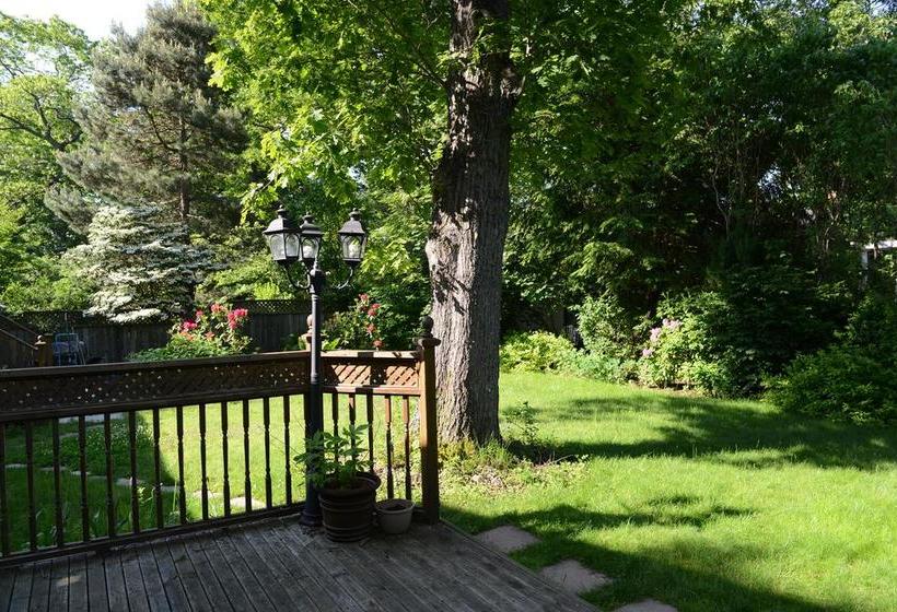 At Robie S End B & B | Halifax | Nova Scotia | Kanada 18