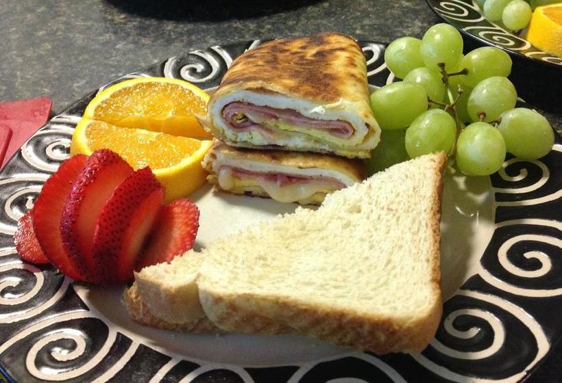 At Robie S End B & B | Halifax | Nova Scotia | Kanada 7