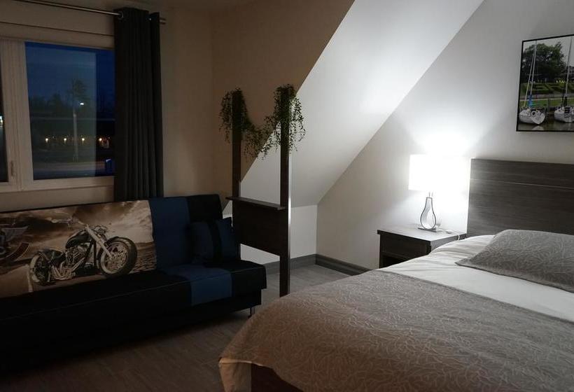 Hotel Amber | Grand Bend | Ontario | Canada 3