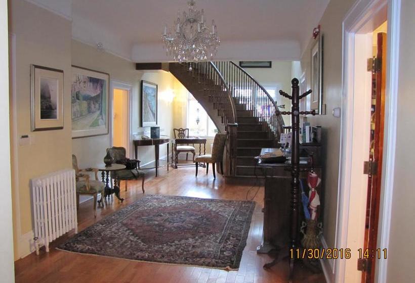 Bed and Breakfast Monroe House Executive Guest Suites | St. John'S | Newfoundland and Labrador | Canada 13