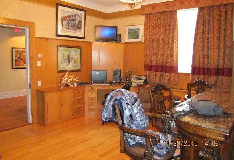 Bed and Breakfast Monroe House Executive Guest Suites | St. John'S | Newfoundland and Labrador | Canada 16