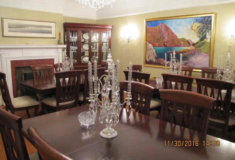 Bed and Breakfast Monroe House Executive Guest Suites | St. John'S | Newfoundland and Labrador | Canada 5