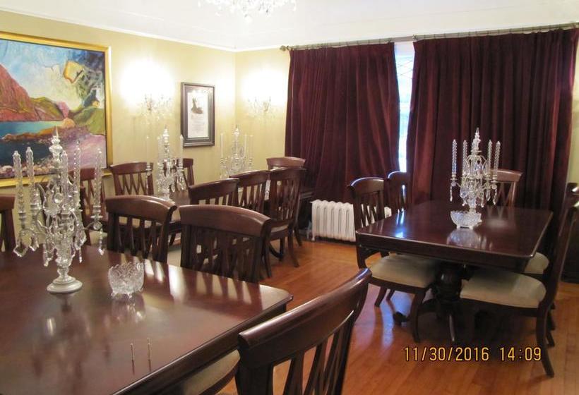 Bed and Breakfast Monroe House Executive Guest Suites | St. John'S | Newfoundland and Labrador | Canada 6