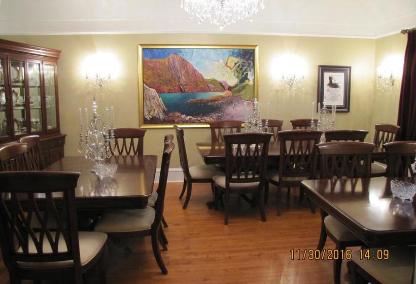 Bed and Breakfast Monroe House Executive Guest Suites | St. John'S | Newfoundland and Labrador | Canada 7