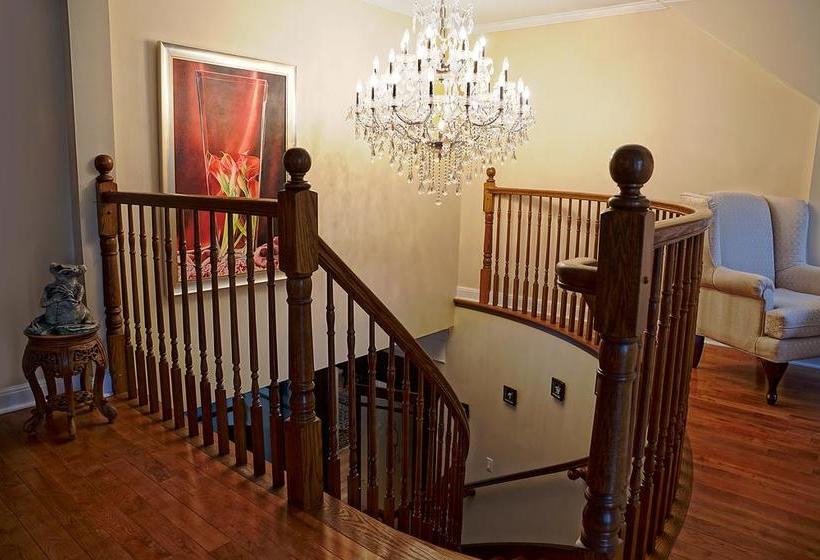 Bed and Breakfast Monroe House Executive Guest Suites | St. John'S | Newfoundland and Labrador | Canada 8