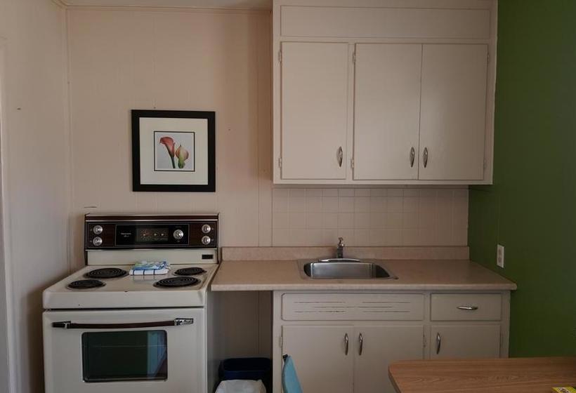 Hat Motel | Medicine Hat | Alberta | Canada 11