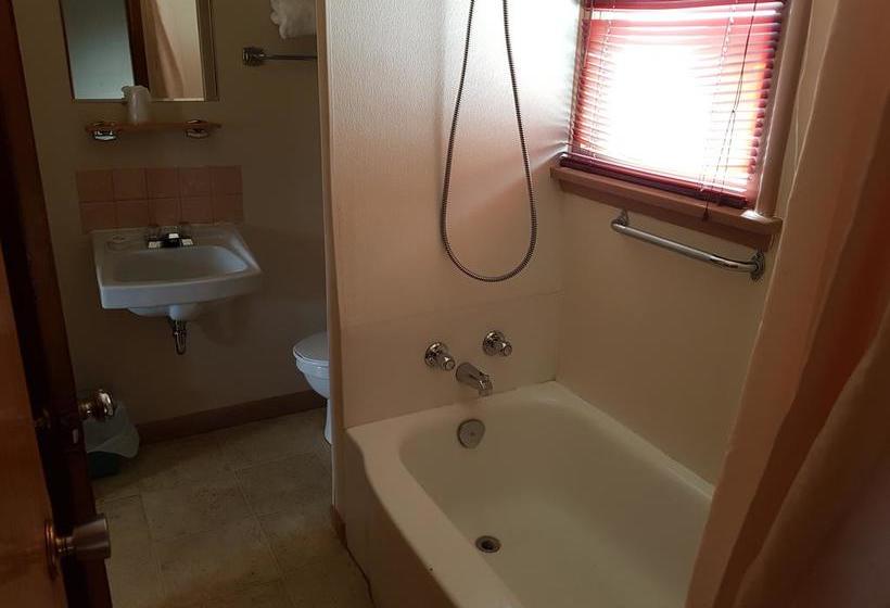 Hat Motel | Medicine Hat | Alberta | Canada 3