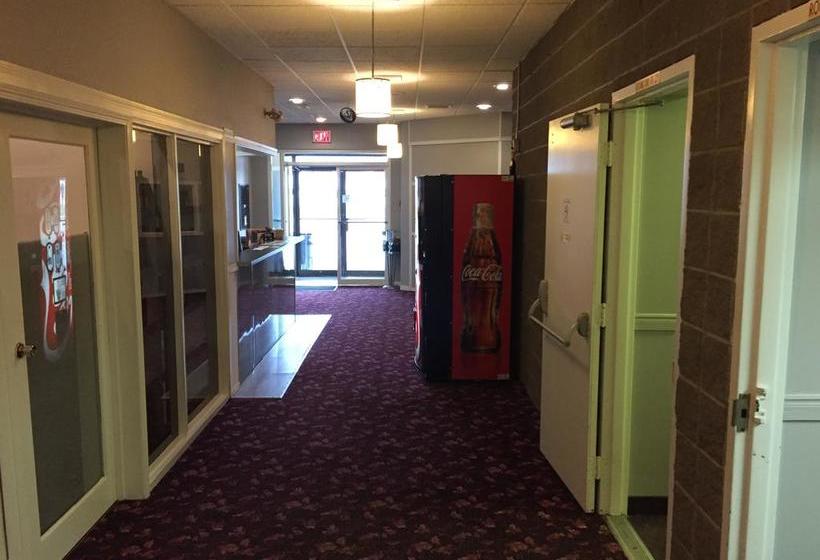 Hotel Royal Oak Inn | Whitecourt | Alberta | Canada 10