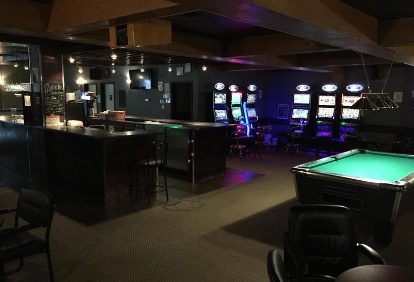 Hotel Royal Oak Inn | Whitecourt | Alberta | Canada 14