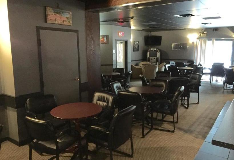 Hotel Royal Oak Inn | Whitecourt | Alberta | Canada 19