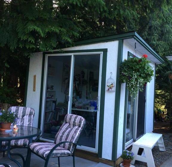 Serenity Lodge Bed And Breakfast | Courtenay | British Columbia | Canada 10