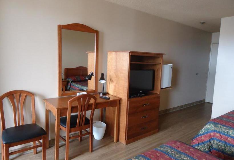 Motel L Avenue Du Pont | Alma | Quebec | Canada 16