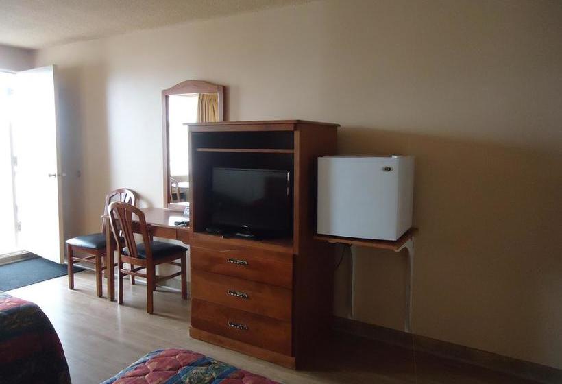 Motel L Avenue Du Pont | Alma | Quebec | Canada 20