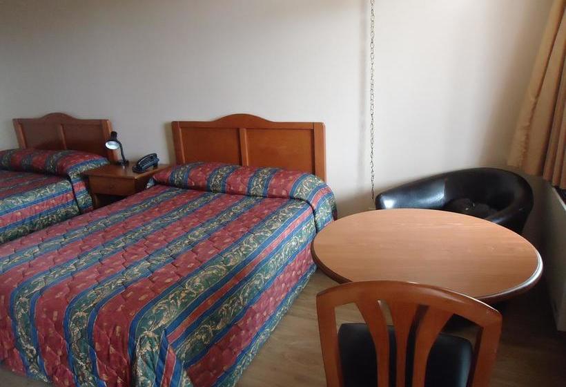 Motel L Avenue Du Pont | Alma | Quebec | Canada 6