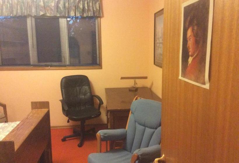 Fiddlesticks Bed & Breakfast Winnipeg