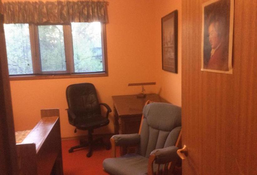 Fiddlesticks Bed & Breakfast | Winnipeg | Manitoba | Canada 6