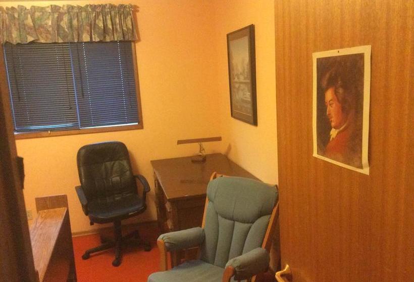 Fiddlesticks Bed & Breakfast | Winnipeg | Manitoba | Canada 8