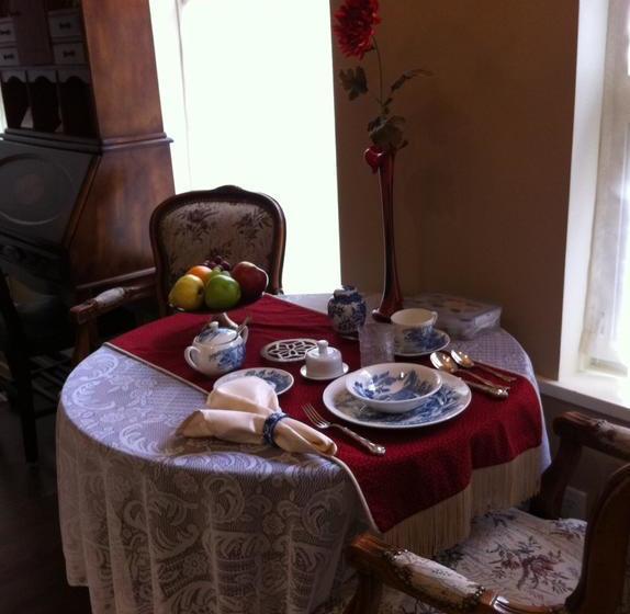 Bed and Breakfast Wedgewood Guest House | Terrace | British Columbia | Canada 12