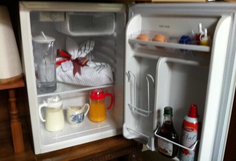 Bed and Breakfast Wedgewood Guest House | Terrace | British Columbia | Canada 5