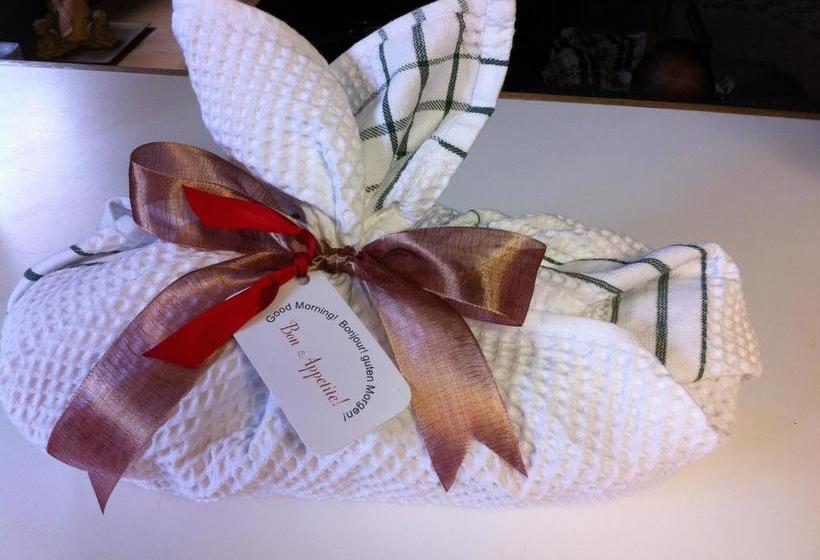 Bed and Breakfast Wedgewood Guest House | Terrace | British Columbia | Canada 6