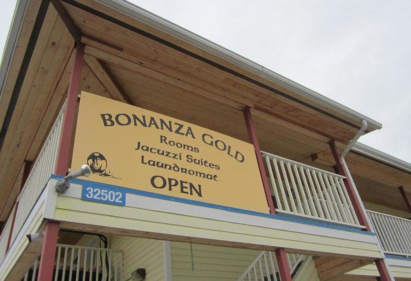Bonanza Gold Motel | Dawson City | Yukon Territory | Canada 1