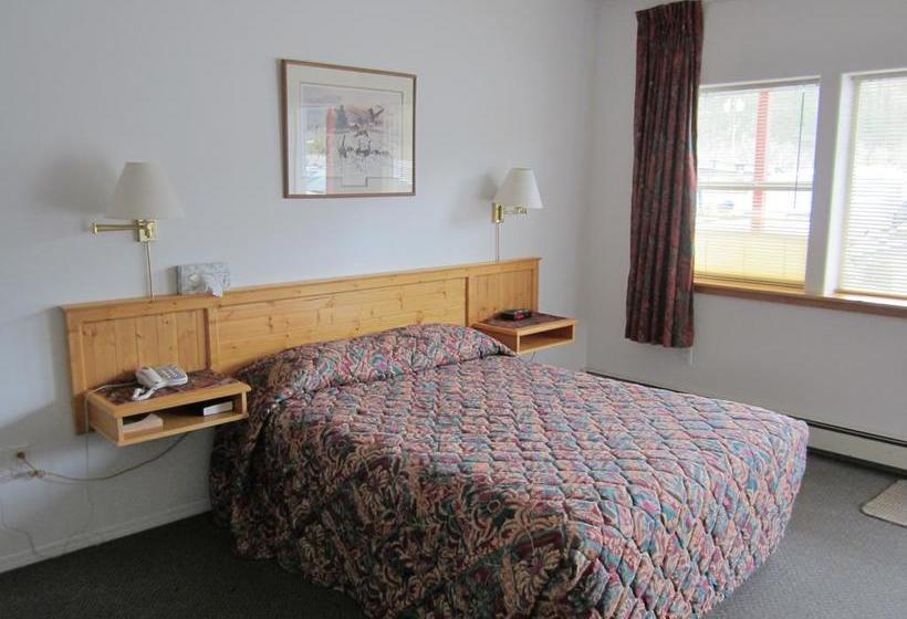 Bonanza Gold Motel | Dawson City | Yukon Territory | Canada 11