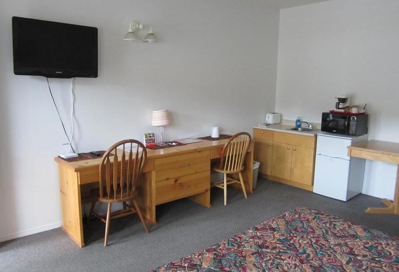 Bonanza Gold Motel | Dawson City | Yukon Territory | Canada 14