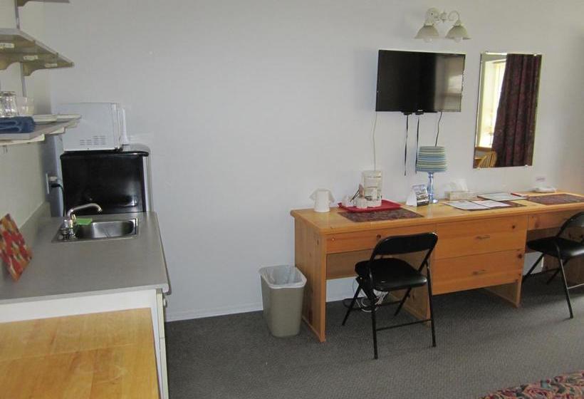 Bonanza Gold Motel | Dawson City | Yukon Territory | Canada 17