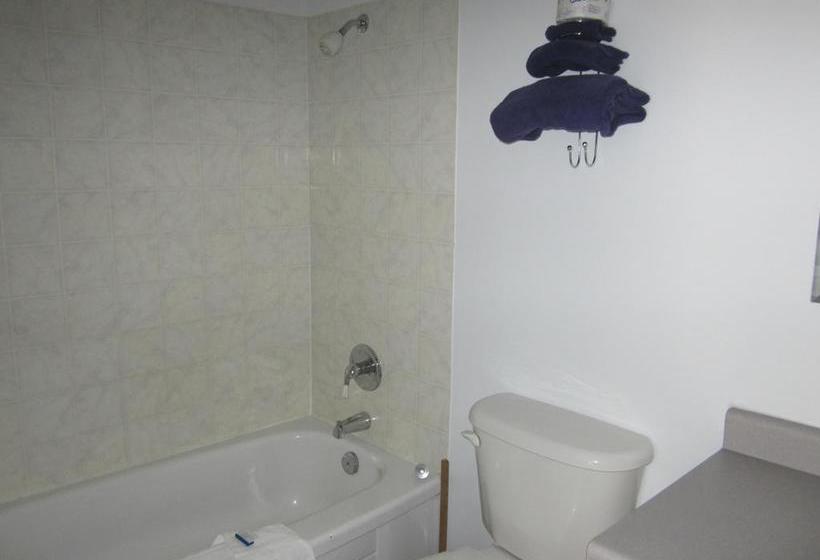 Bonanza Gold Motel | Dawson City | Yukon Territory | Canada 19