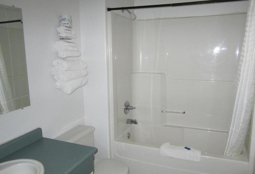 Bonanza Gold Motel | Dawson City | Yukon Territory | Canada 20