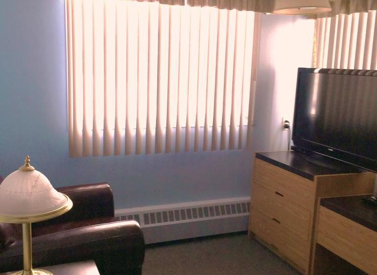 Motel Dockside Inn | Cold Lake | Alberta | Canada 12