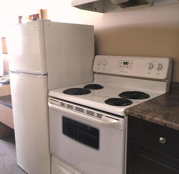 Motel Dockside Inn | Cold Lake | Alberta | Canada 14