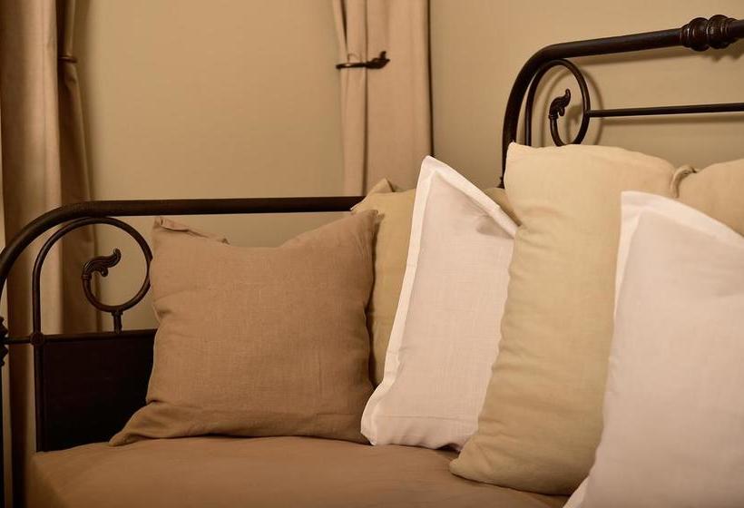 Hotel Manoir Maplewood | Waterloo | Quebec | Canada 18