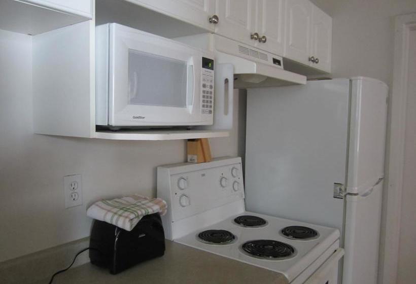 Motel Kacee S Northern Suites | Fort Nelson | British Columbia | Canada 7