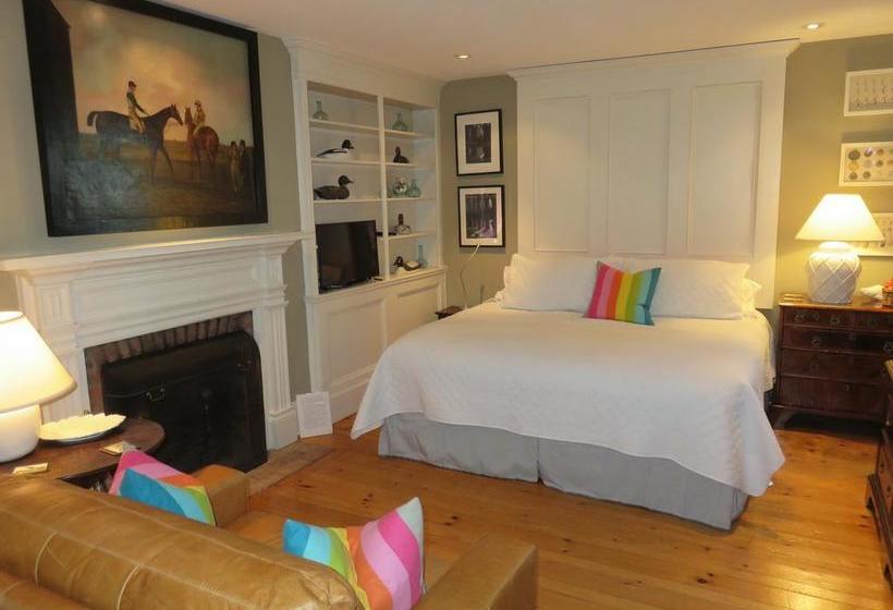 Bed and Breakfast Dot S Landing Garden Room | Niagara on the Lake | Ontario | Canadá 7