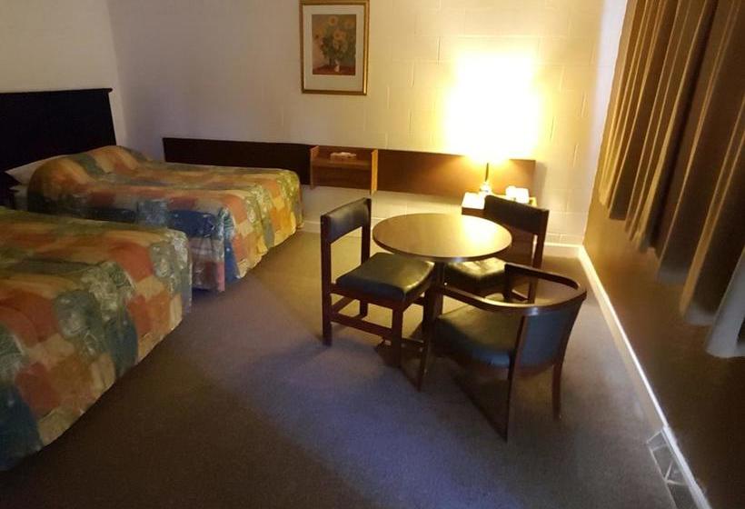 Centennial Motel | Kindersley | Saskatchewan | Canada 13