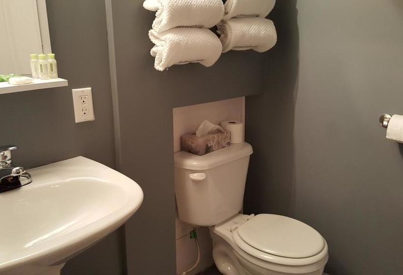 Motel L Anse De La Lanterne | Montebello | Quebec | Canada 16