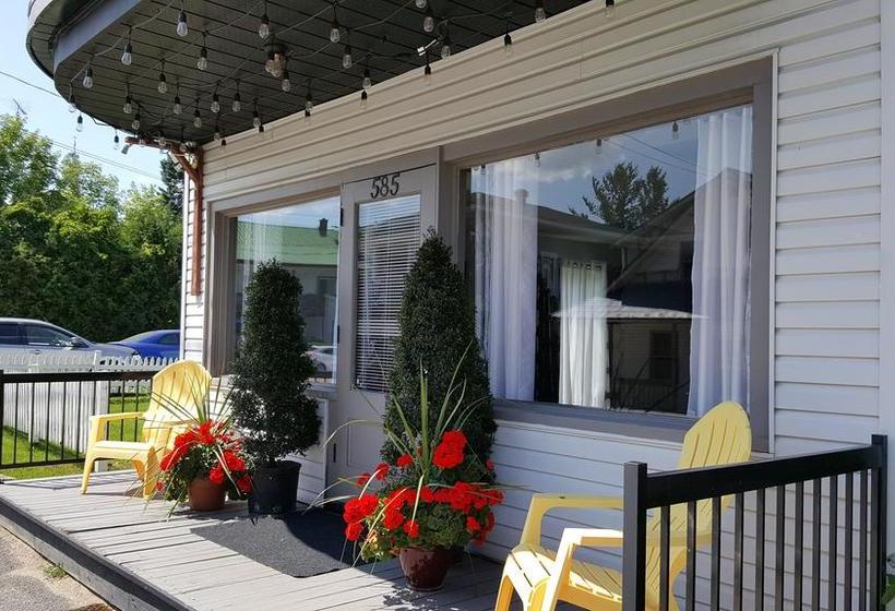 Motel L Anse De La Lanterne | Montebello | Quebec | Canada 7