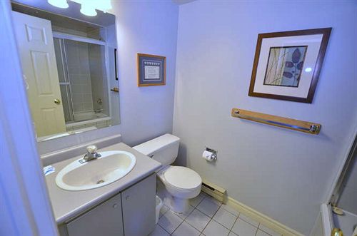 Hotel Blue Mountain Mountain Walk | Midland | Ontario | Canada 15