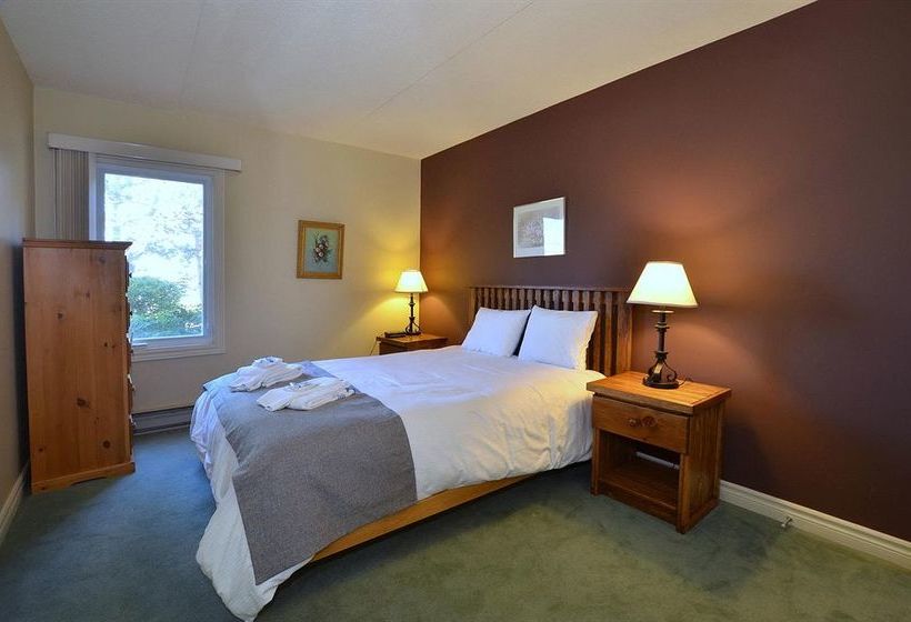 Hotel Blue Mountain Mountain Walk | Midland | Ontario | Canada 4