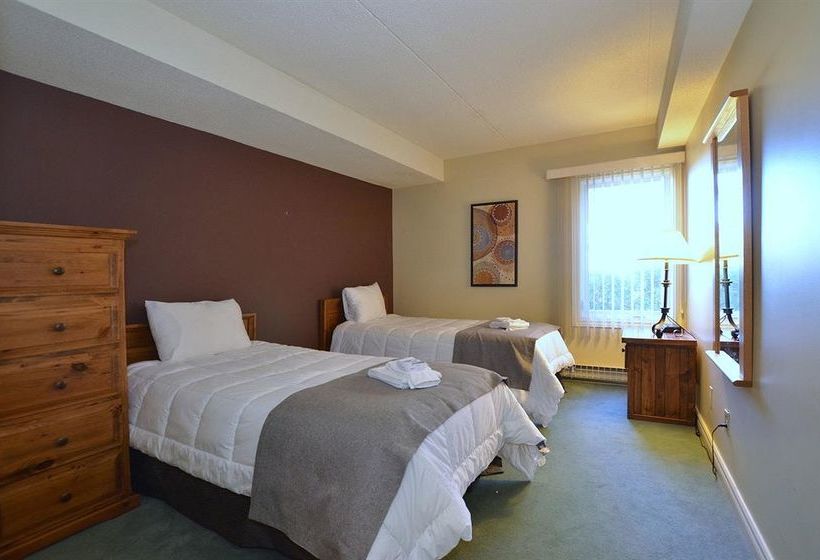 Hotel Blue Mountain Mountain Walk | Midland | Ontario | Canada 5