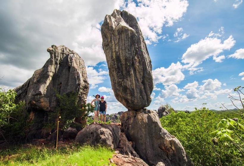 Chillagoe Cockatoo Hotel Motel | Chillagoe | Queensland | Australia 1