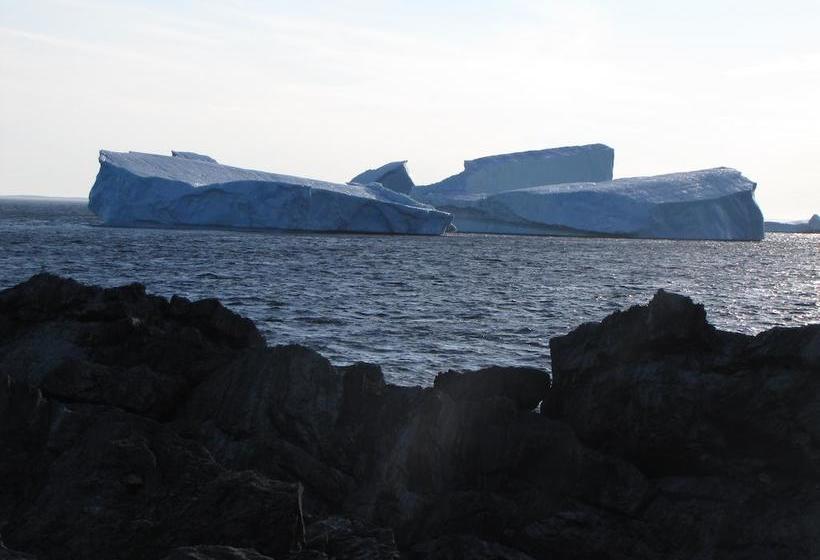 Grenfell Heritage Hotel & Suites | St. Anthony | Newfoundland and Labrador | Canada 11