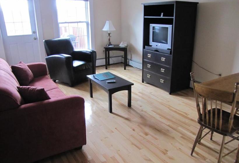 Grenfell Heritage Hotel & Suites | St. Anthony | Newfoundland and Labrador | Canada 18